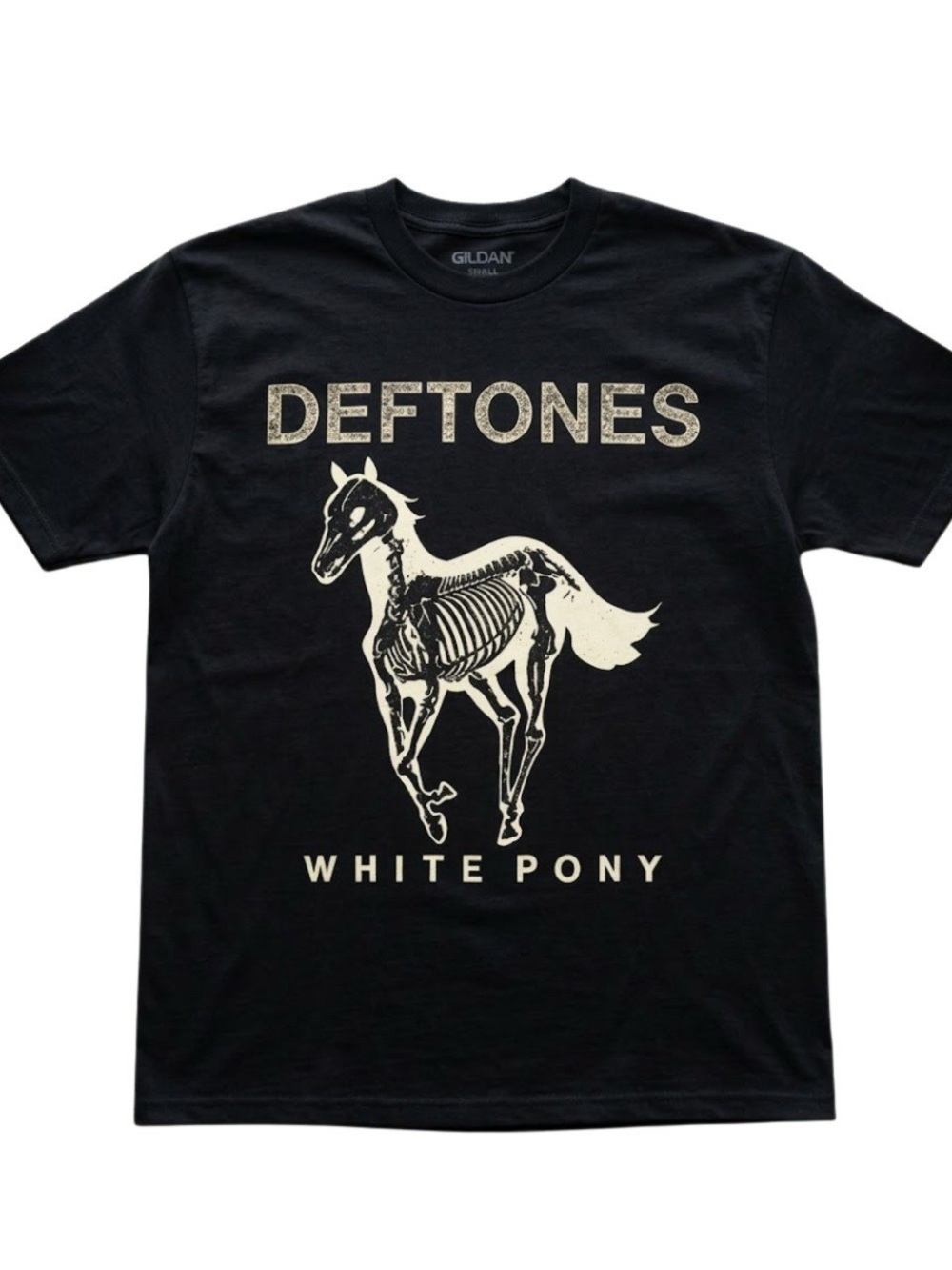 Gildan Black Deftones 'White Pony' Graphic Tee